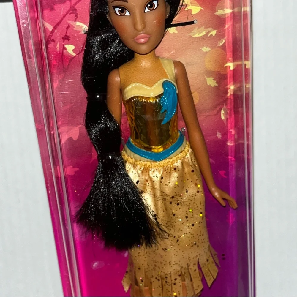 Hasbro Disney’s‎ Pocahontas Princess Royal Shimmer Fashion Doll New in Box